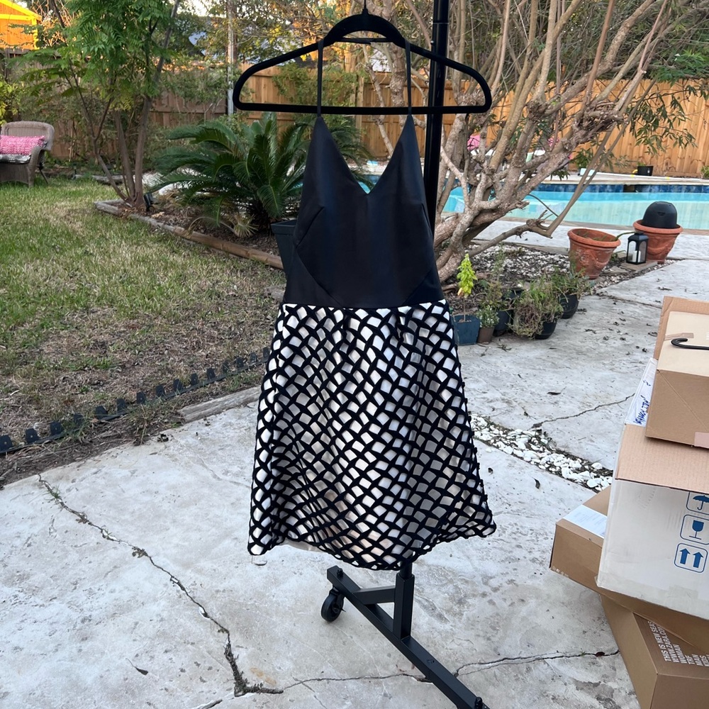 Monique Lhuillier Black and White Mini Dress